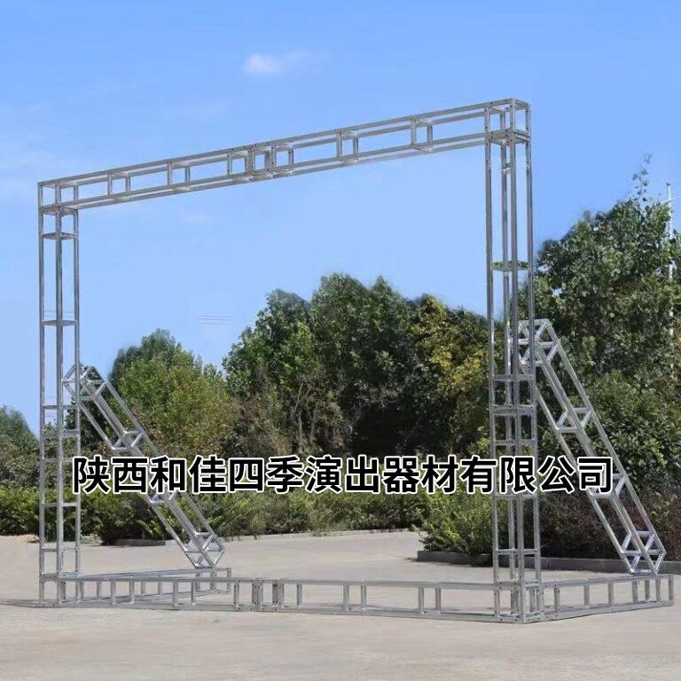 钢铁桁架搭建广告背景架